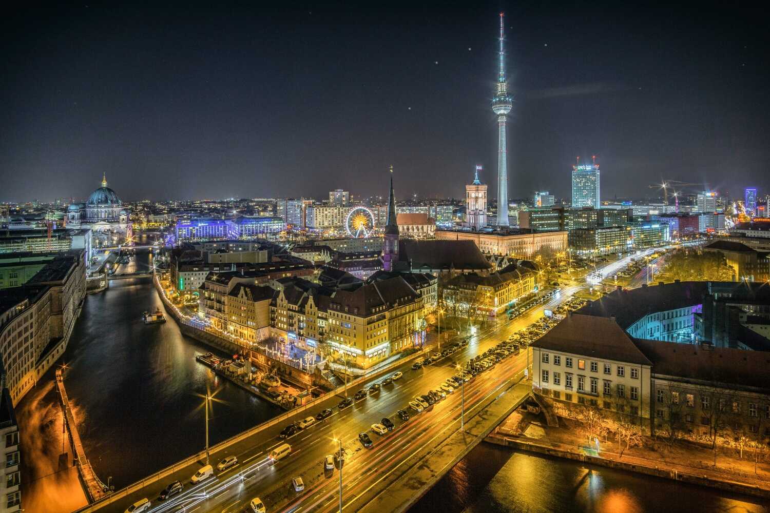 Ein Drohnenbild von Berlin Mitte